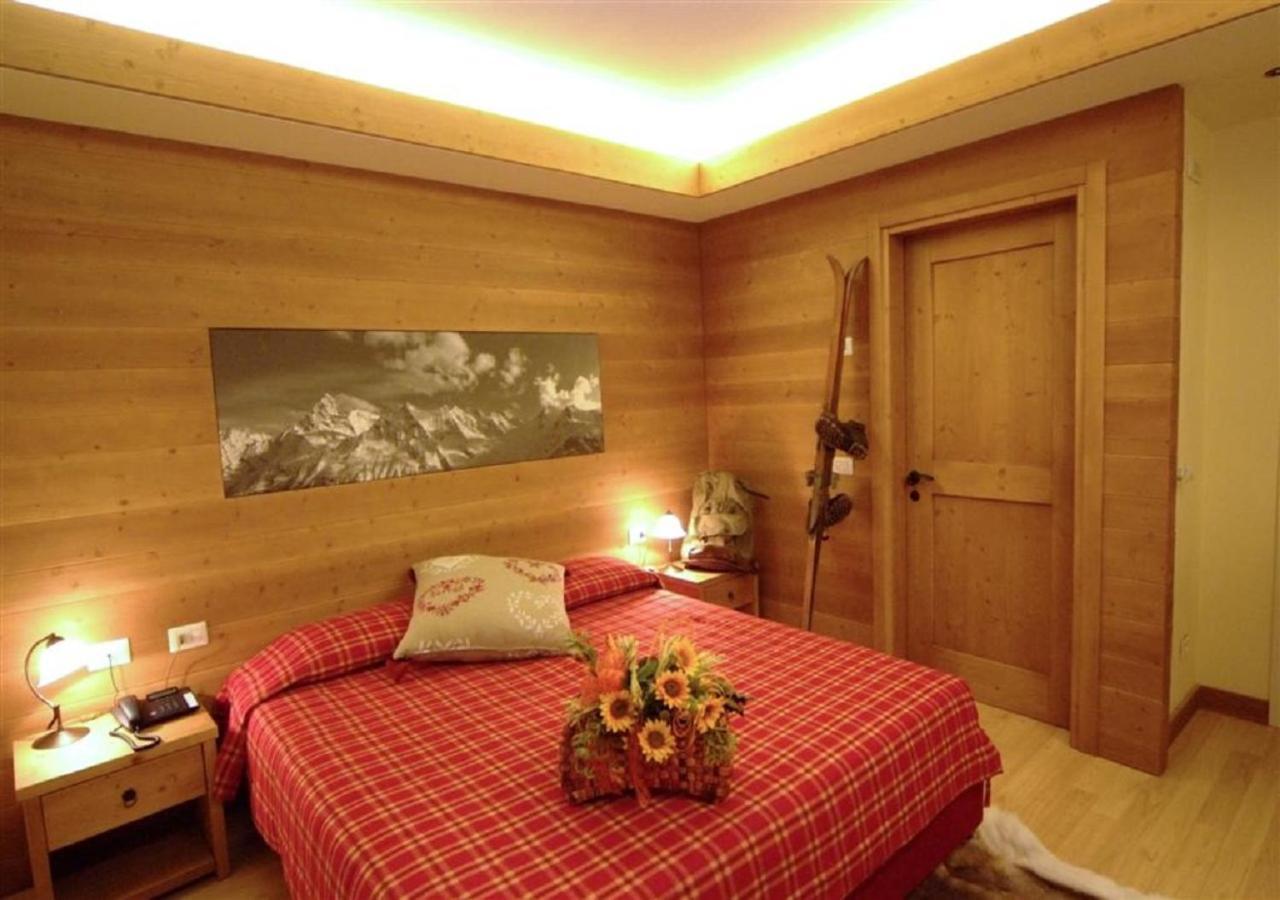 Design Suite Tirano Exterior photo